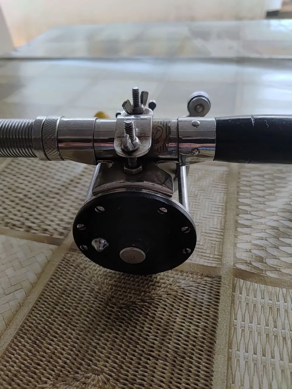 Carretilha pen 200 com vara grilhon 1,60