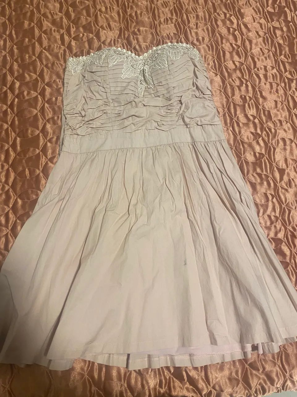 Vestido claro - Foto 2