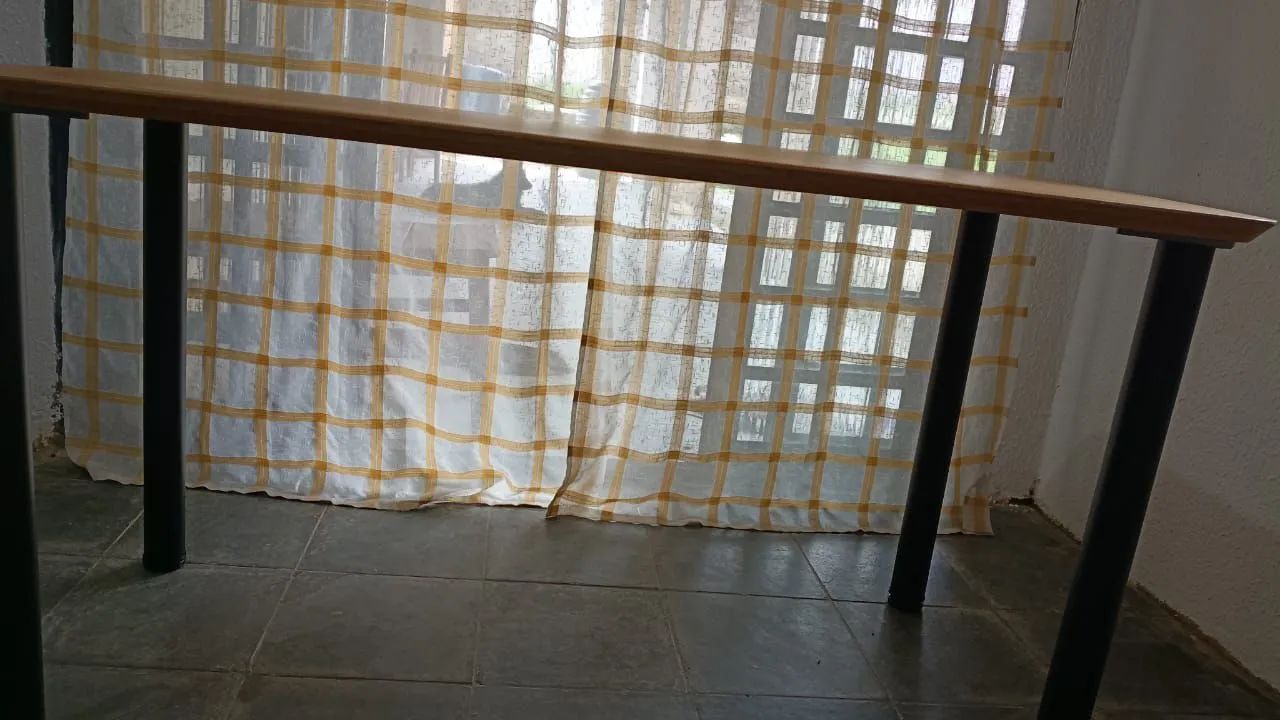 Mesa nova com tampo de bambu  - Foto 4