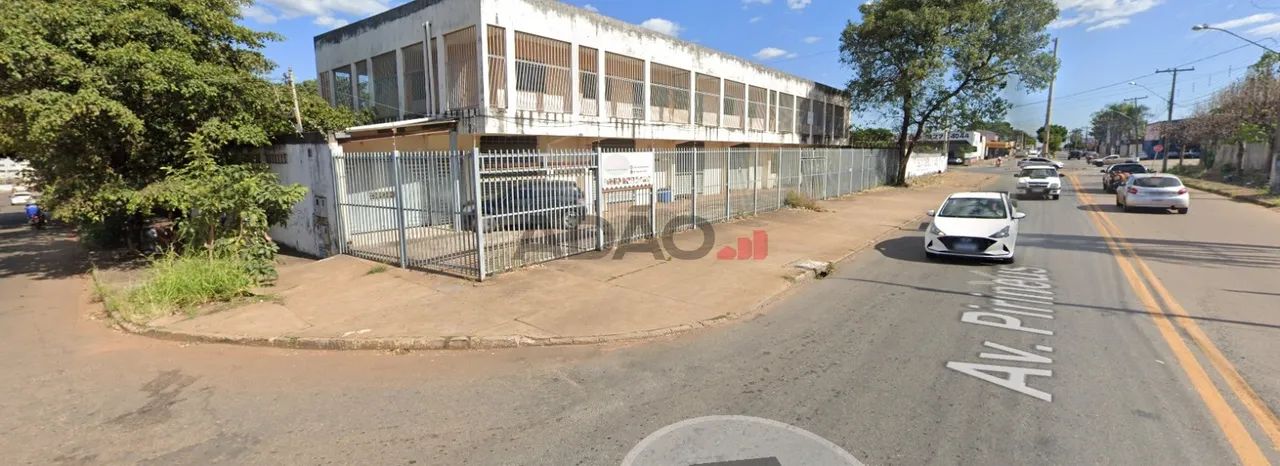 IMÓVEL COMERCIAL À VENDA  COM SALA COMERCIAL! Avenida dos Pirineus  Bairro São Francisco,  - Foto 2