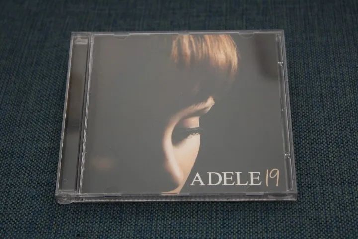 CD Adele 19