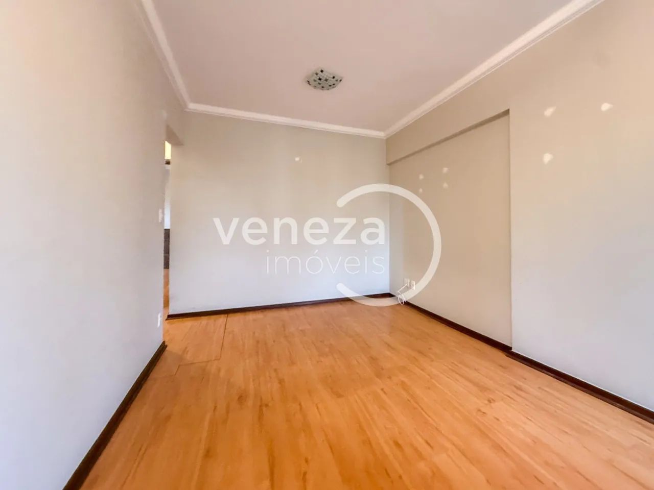 Apartamento para alugar no Edifício Bristol Park, Londrina - Foto 5