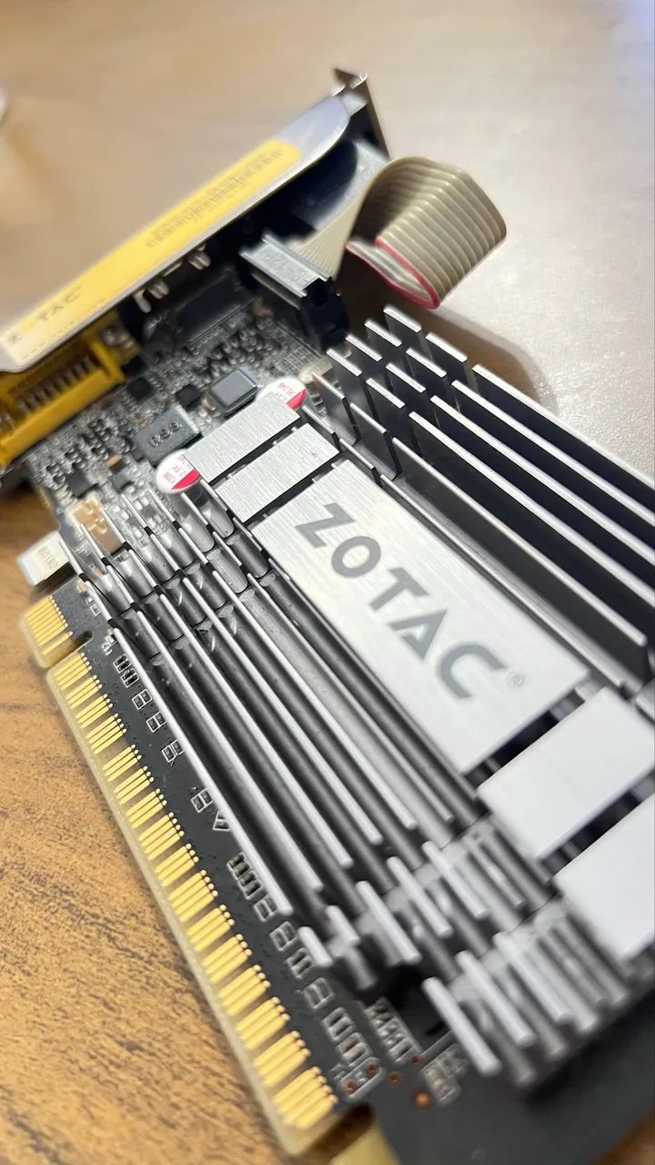 Placa de vídeo Zotac G210  - Foto 2