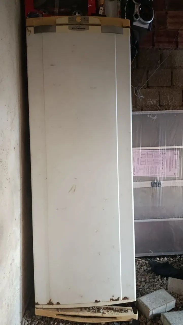Geladeira funcionando perfeitamente. 