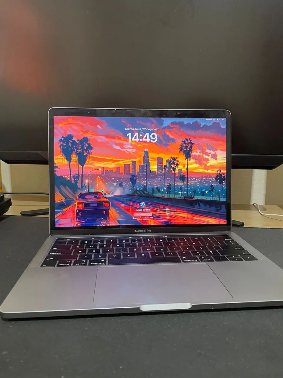 MacBook Pro 13 - Touch Bar - (2018) - Notebooks - Laranjeiras