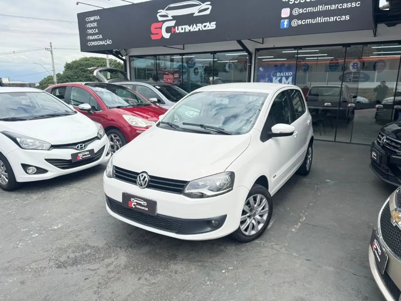 Volkswagen Fox Fox 1.0 Mi Total Flex 8V 5p 2014