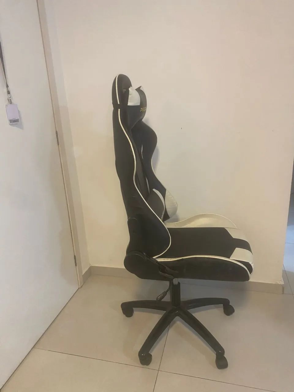 Cadeira Gamer Rivatti semi nova  - Foto 2