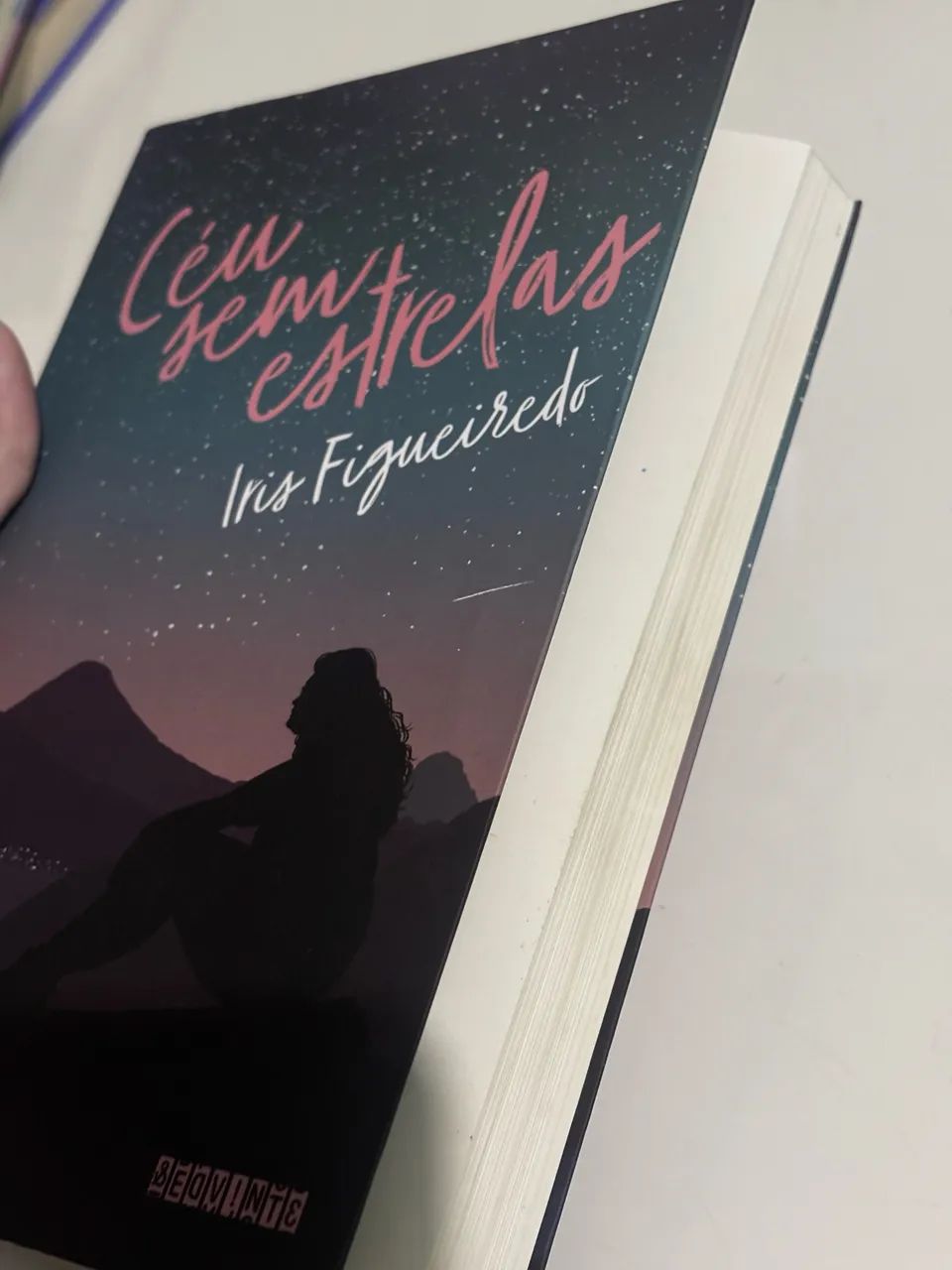 Livro Céu sem estrelas - Foto 2
