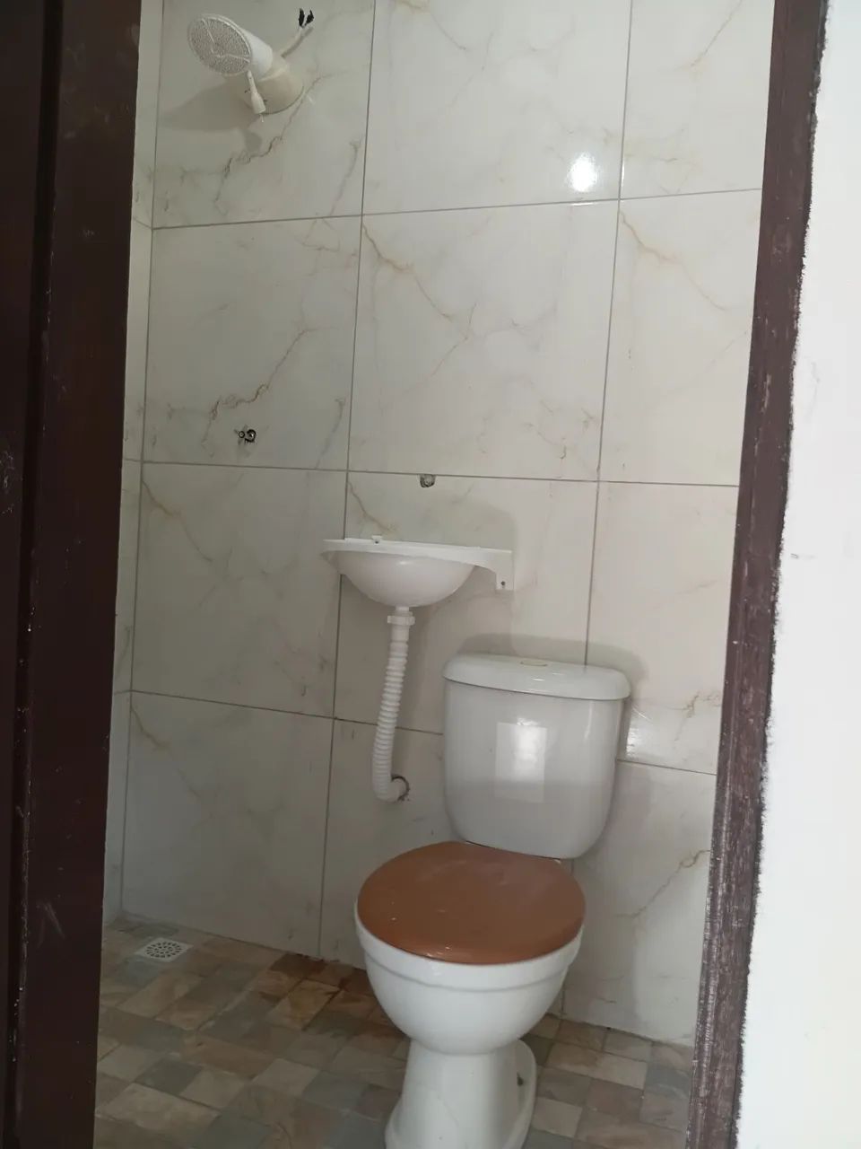 VENDO UMA CASA 2 /4 - Foto 5