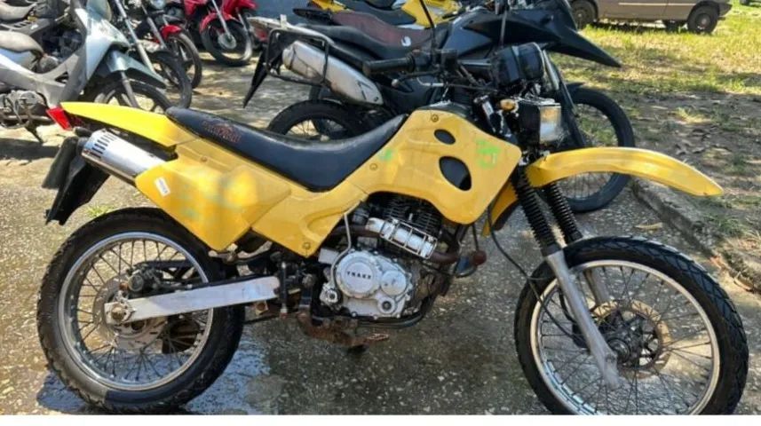 【中古】De l'homme Traxx 125 L/ FLY 2012 - 1509372971 | OLX