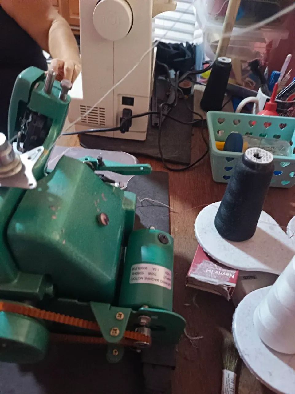 Vendo máquina de costura overlock  - Foto 3