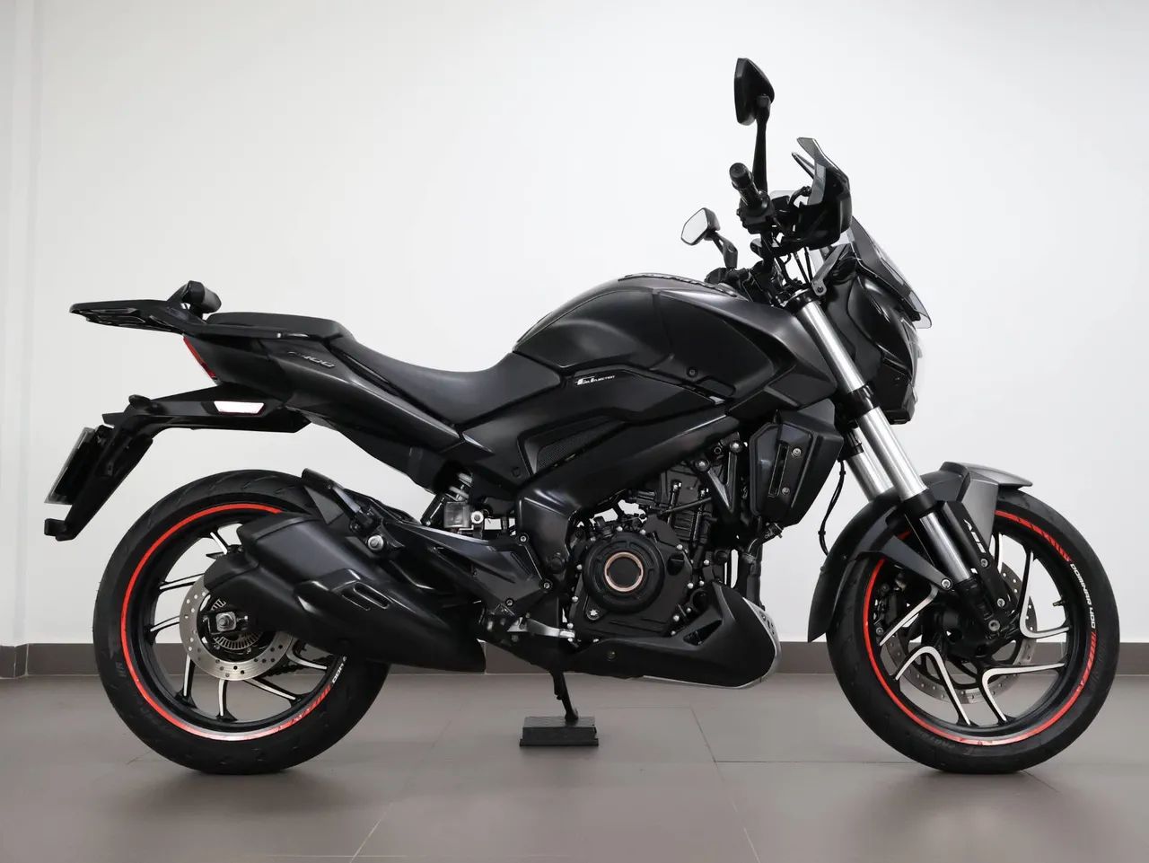 BAJAJ DOMINAR 400 ABS