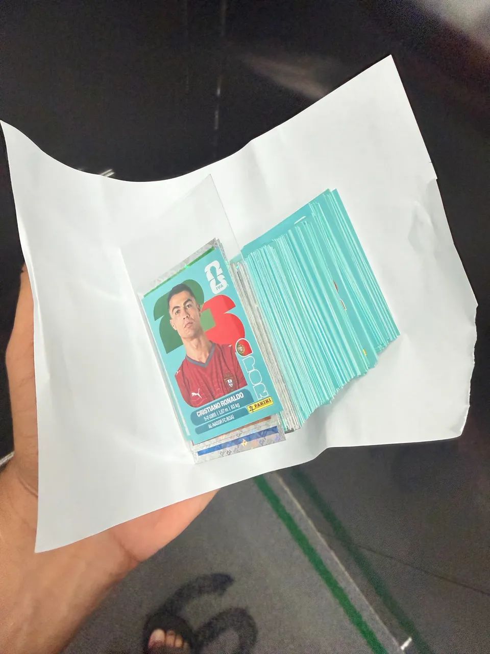 ALBUM COMPLETO DA COPA COM TODAS FIGURINHAS PARA COLA ORIGINAL PANINI - Foto 2