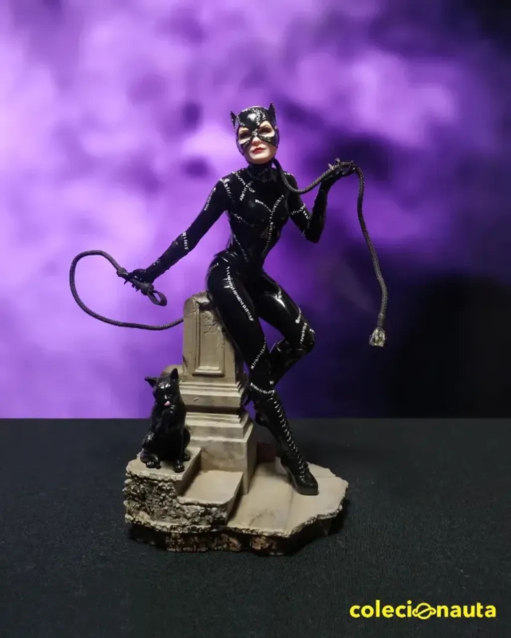 Catwoman - Mulher Gato - Batman Returns Iron Studios 1/10