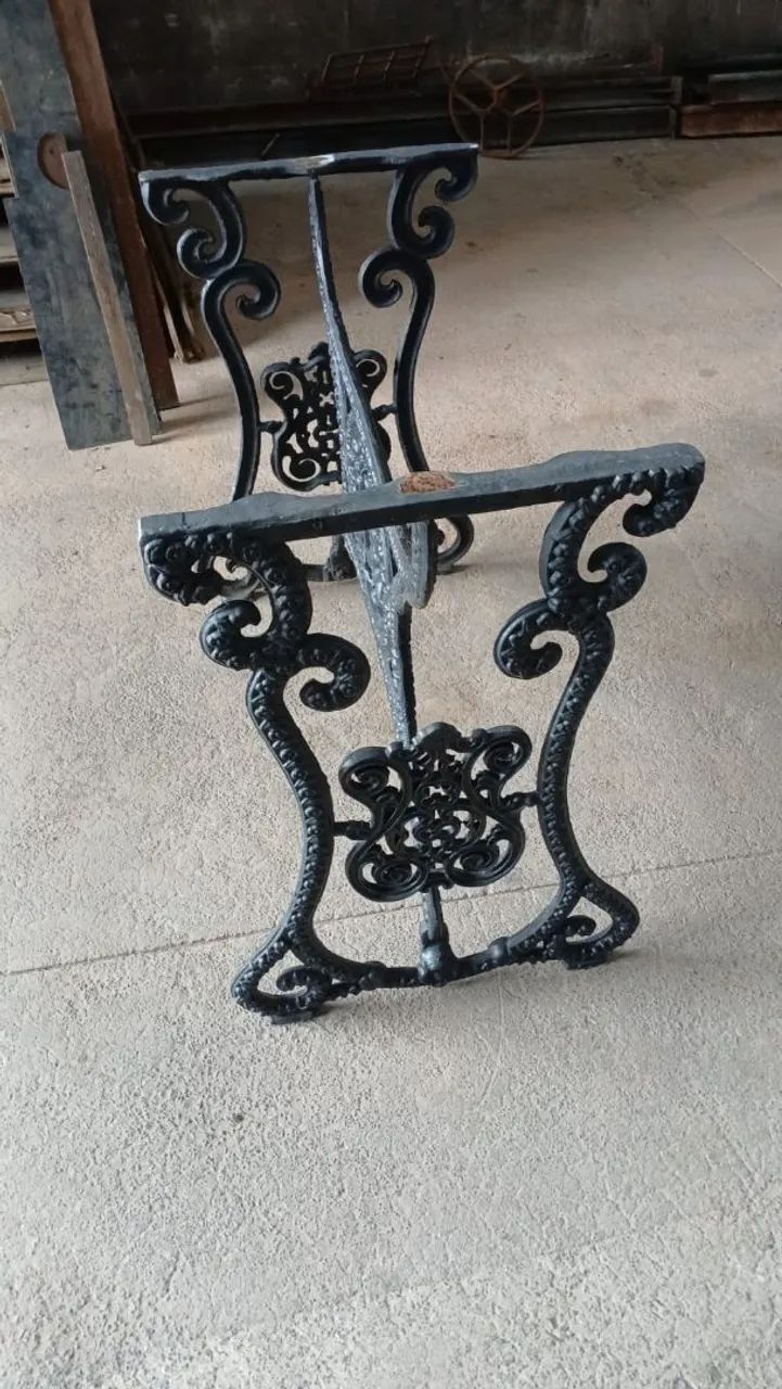 Pe de mesa em Ferro Fundido - Foto 3