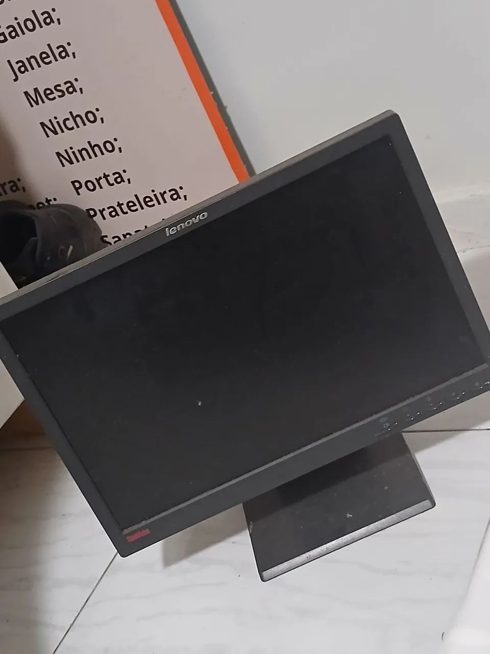 Monitor lenovo para vender 