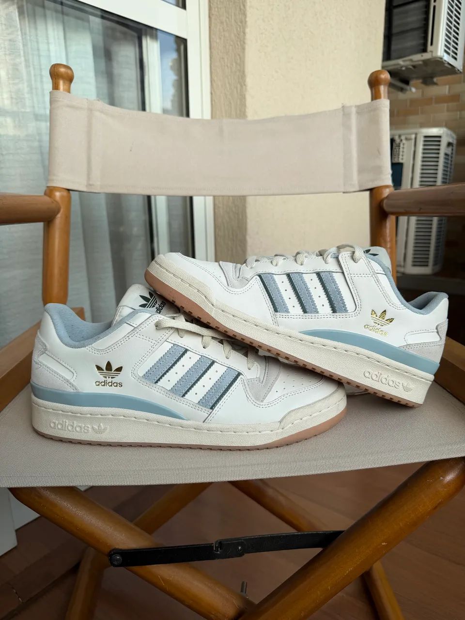 Adidas forum low classic azul claro dourado - Foto 5