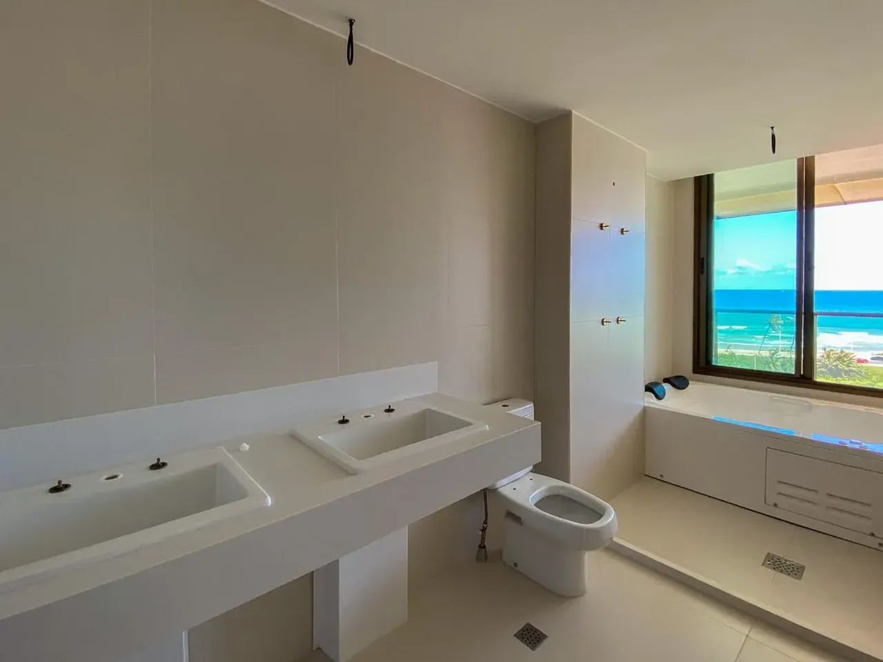 D'Azur, 4 Suítes Distribuído Entre 235M² A 242M² E 4 Vagas De Garagem Em Jaguaribe. D1BEH - Foto 6