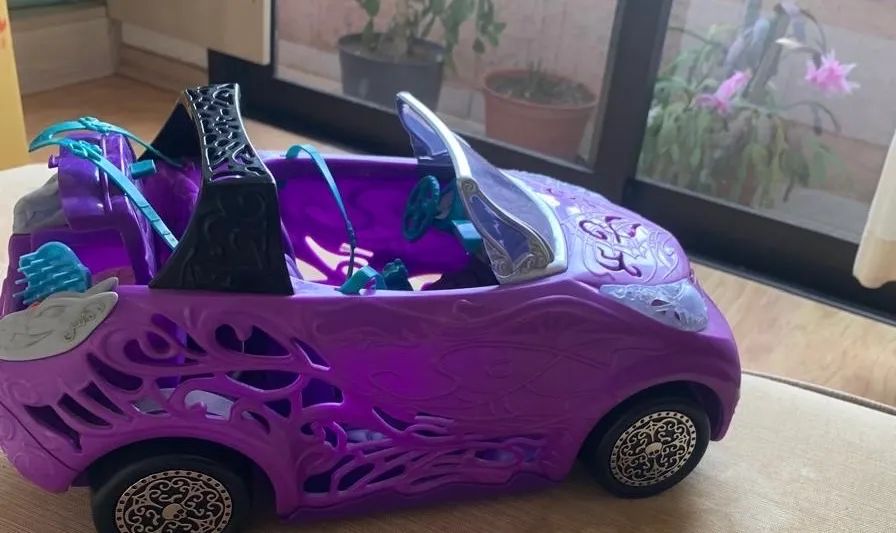 Carro roxo da Monster High - Foto 2