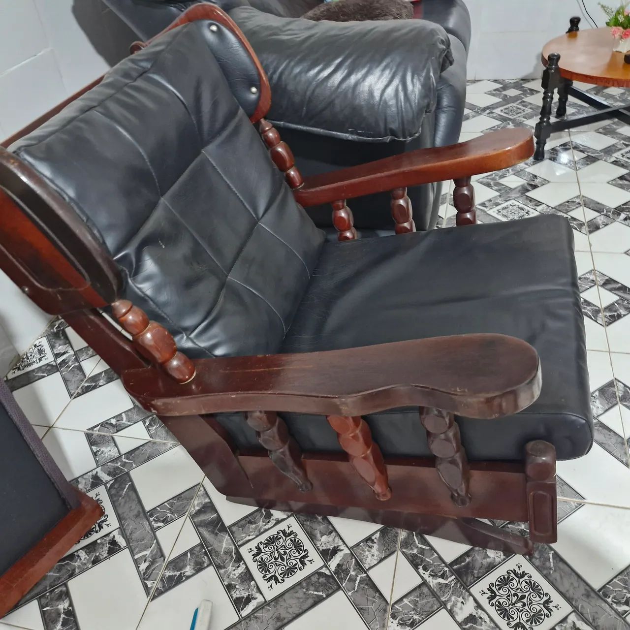 Vende- se cadeira do Vovô e vovó 