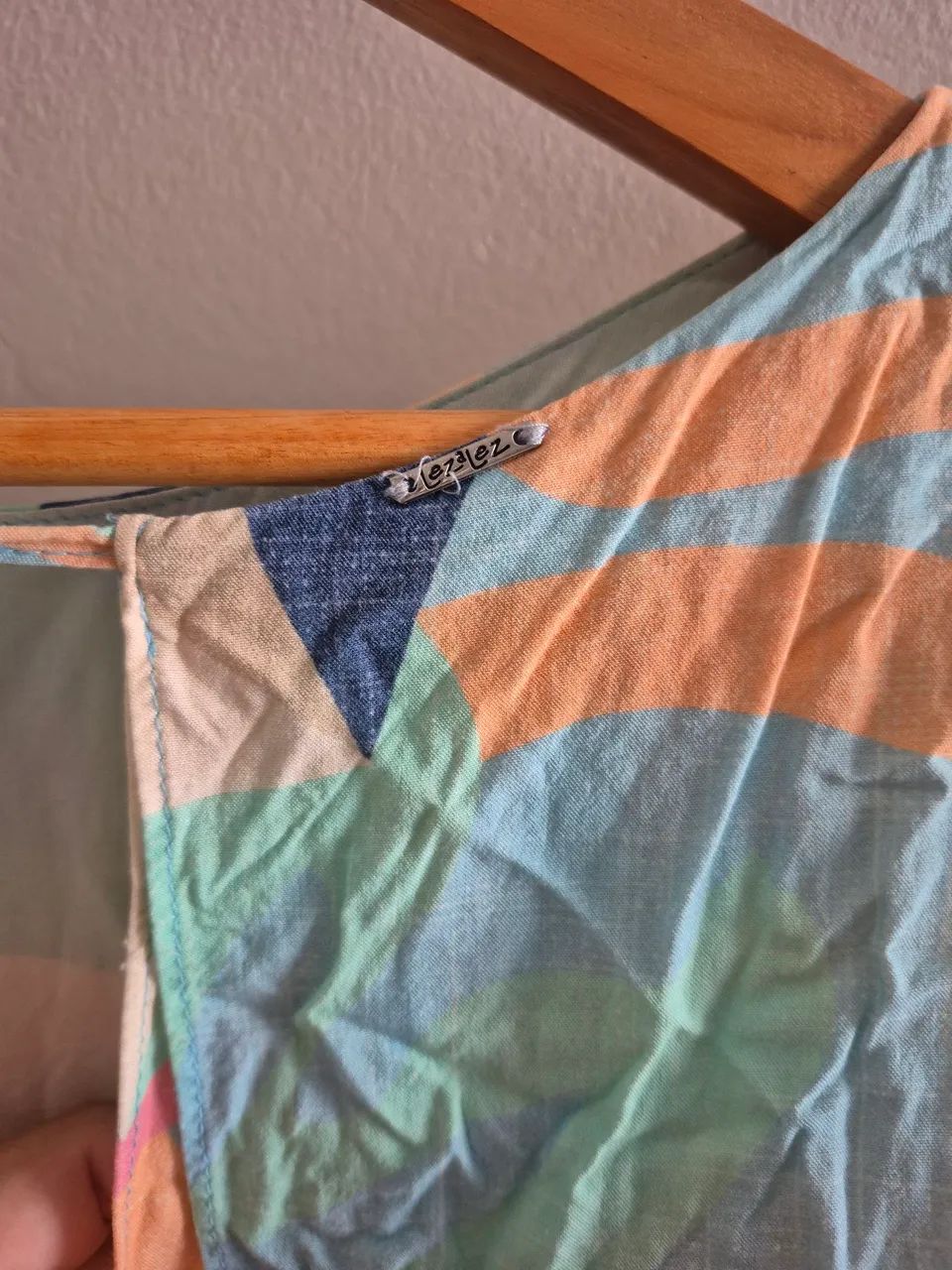 Macaquinho estampado lindo M - Foto 4