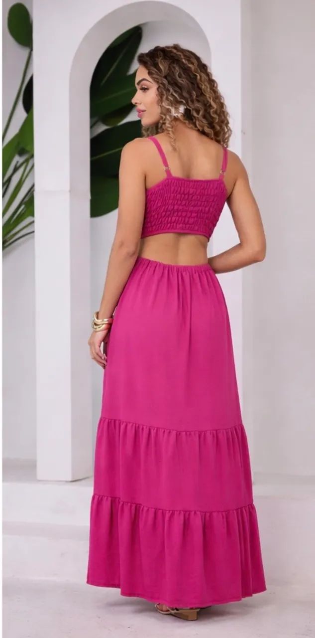 Vestido longo em camadas 
