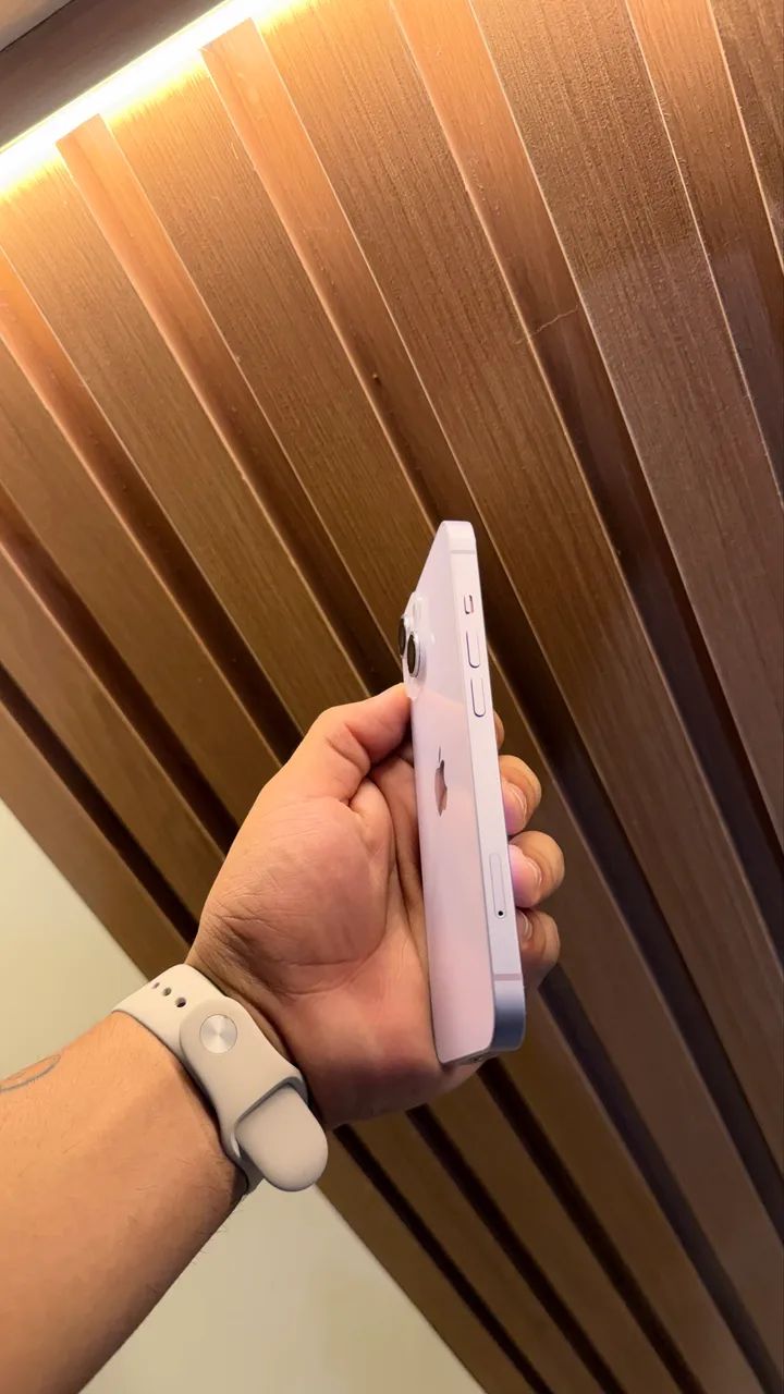 Vende-se IPhone 14, 128gb na cor lilás, em perfeito estado de uso - Foto 4