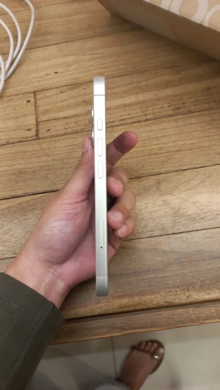 iPhone 16 branco  - Foto 2