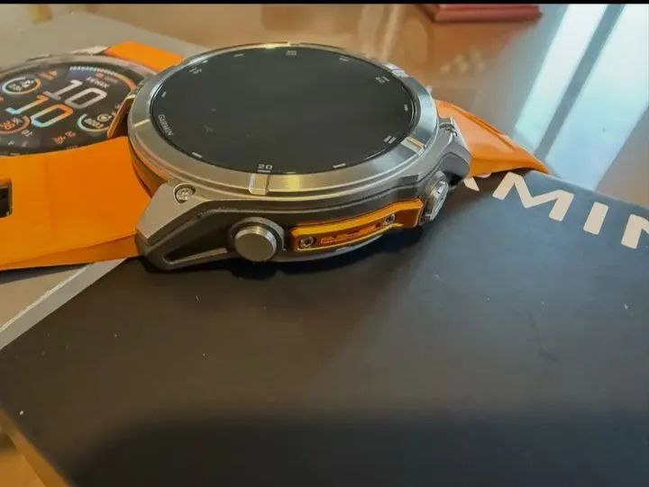 Garmin fênix 8 Amoled 51mm semi novo completo  - Foto 2