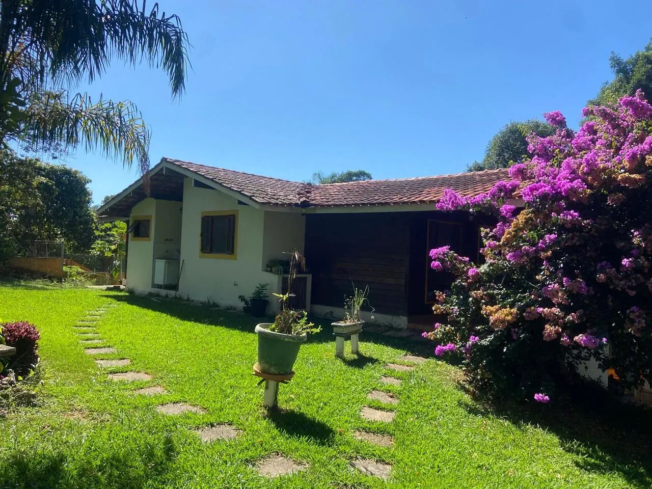 Excelente chácara no condomínio Porta do Sol - Foto 2