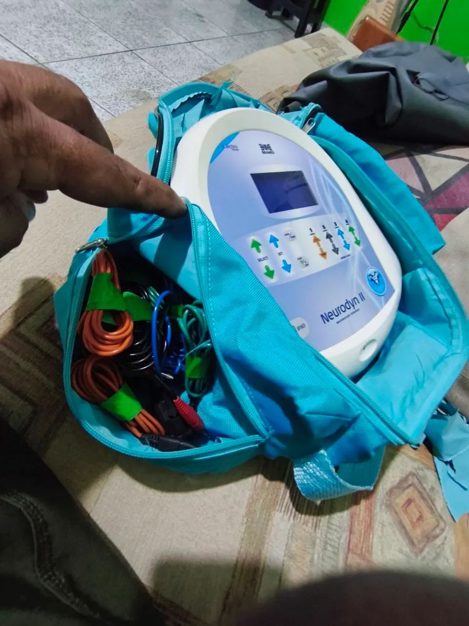  Neurodyn II ideal para fisioterapia e estética, muito usado por esteticista. - Foto 2