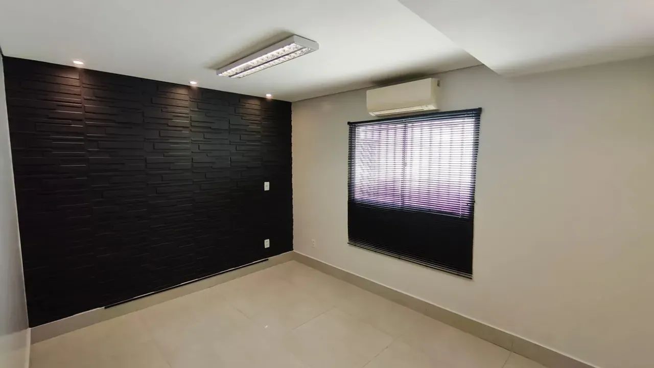 Alugo Sala Comercial no Bairro Jardim Petrópolis, 12m2 com ar condicionado - Cuiabá - MT