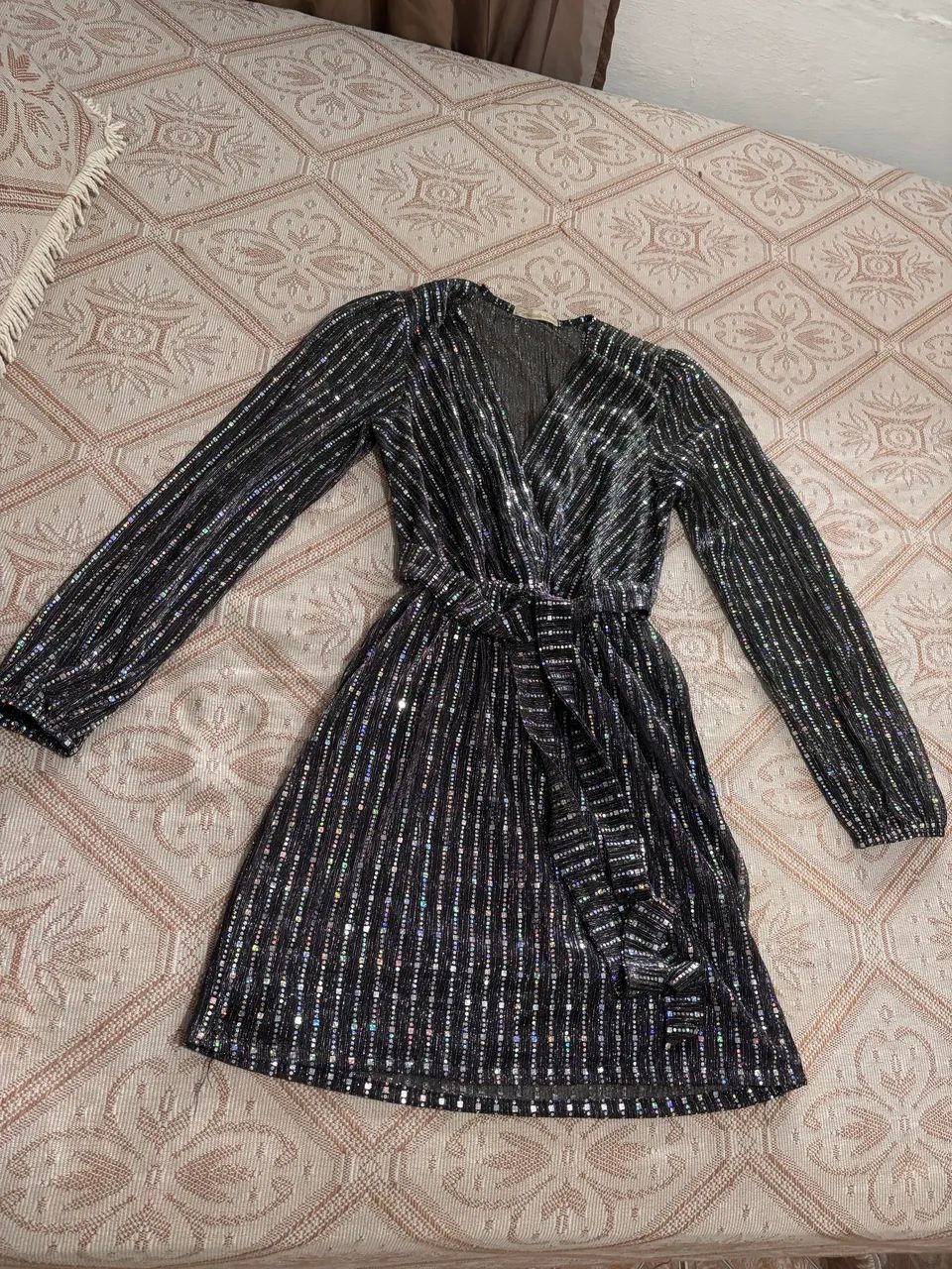 Vestido curto brilho