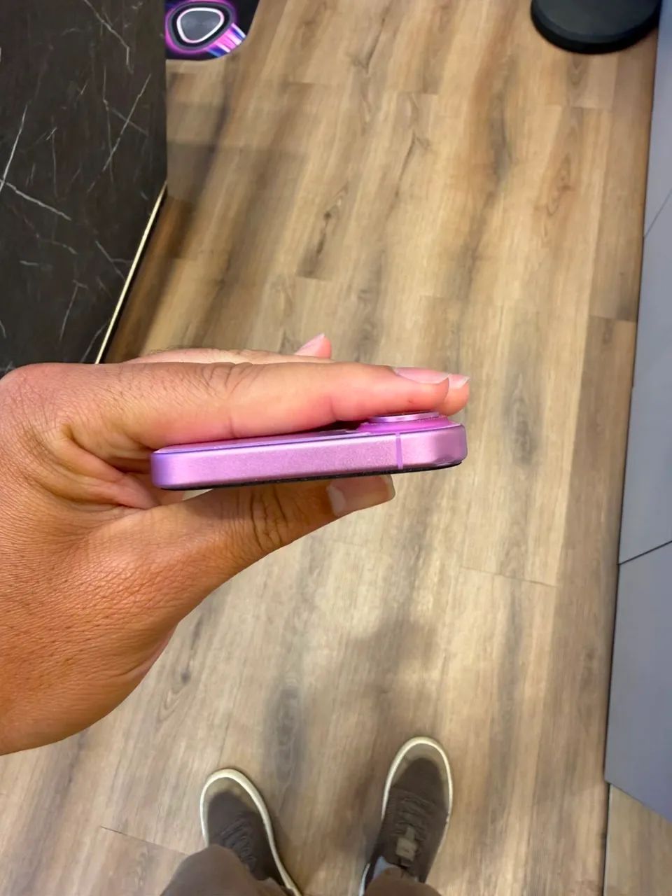 iPhone 16 128 gigas  - Foto 2