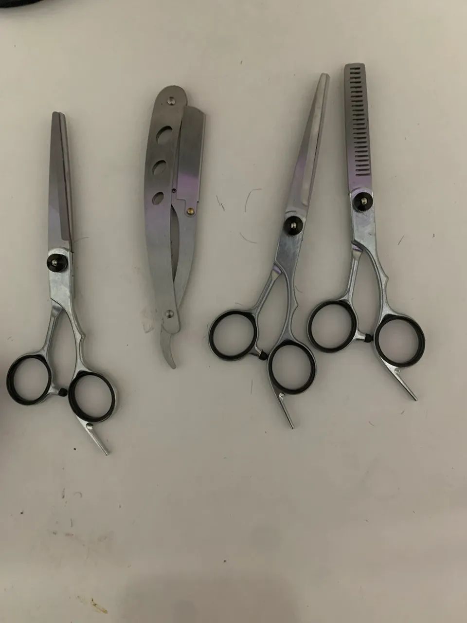 Kit tesouras e navalhete 