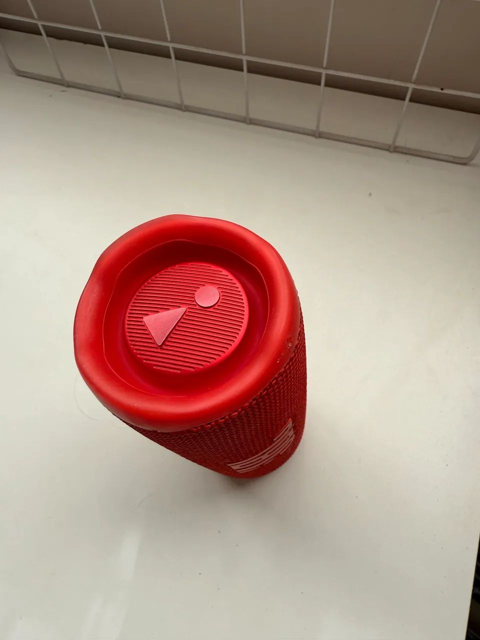 JBL Flip 6 vermelha  - Foto 5