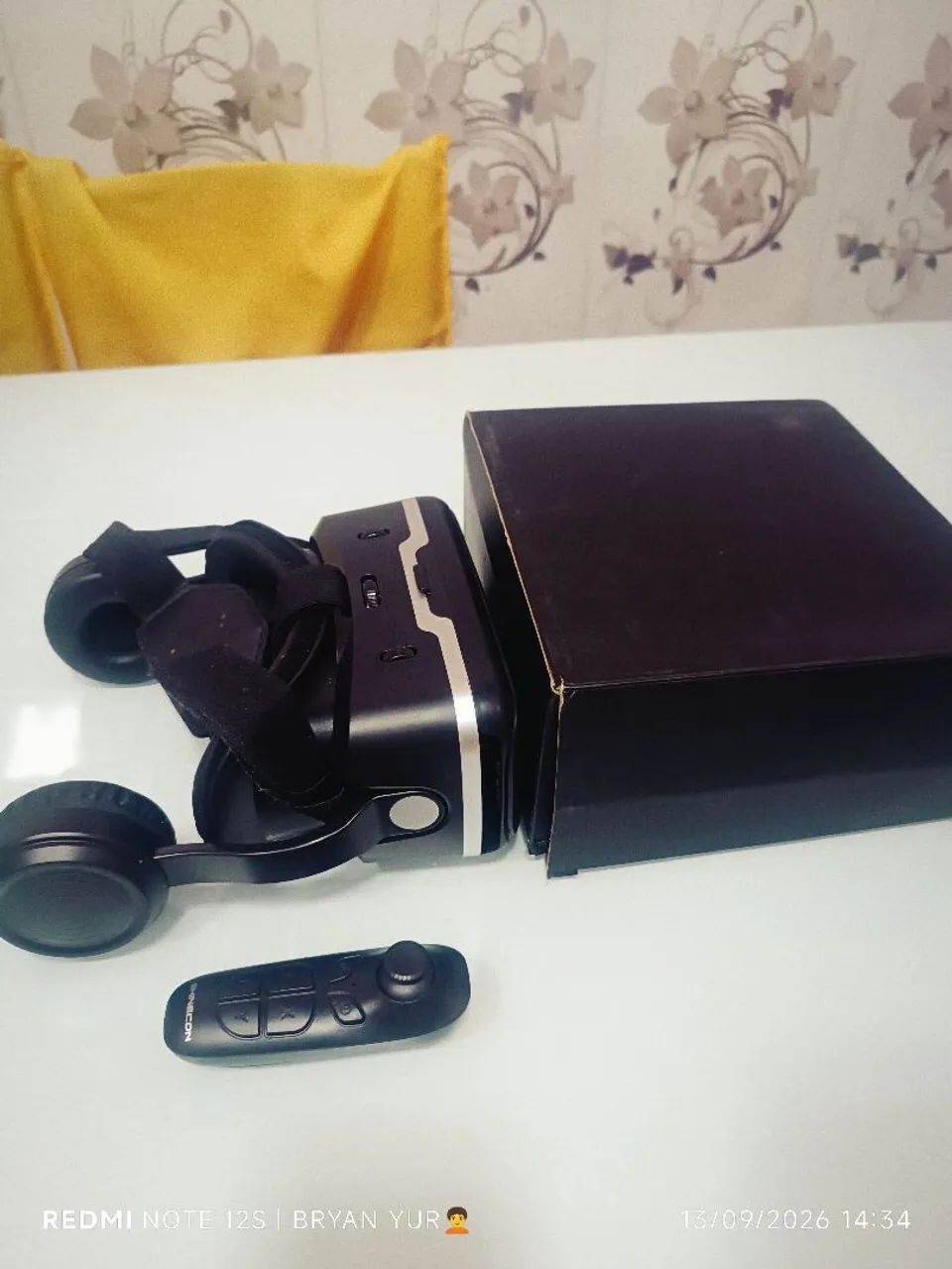 Óculos VR em perfeito estado para usar com celular  - Foto 2
