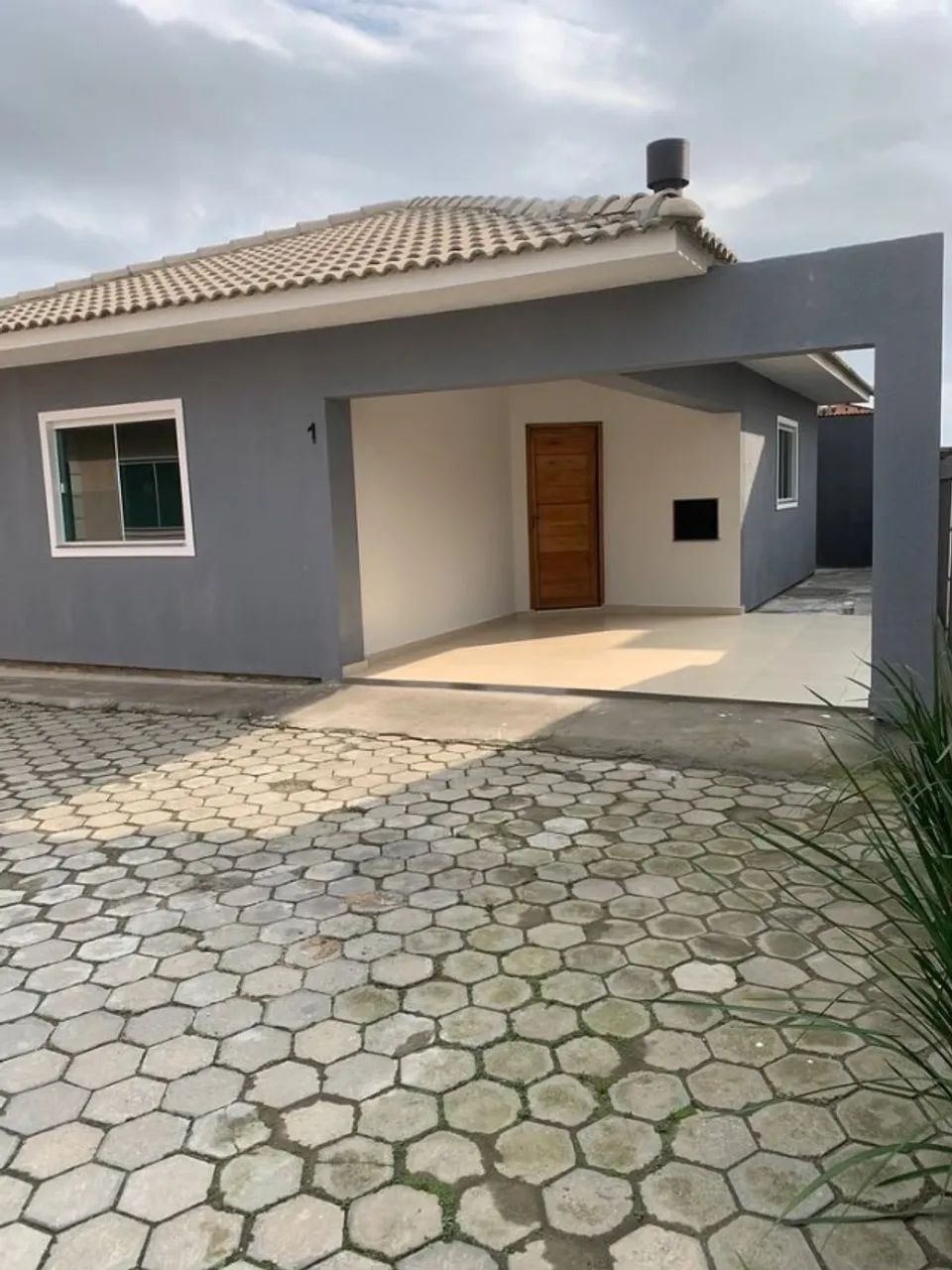 CASA SEM ENTRADA(MB)