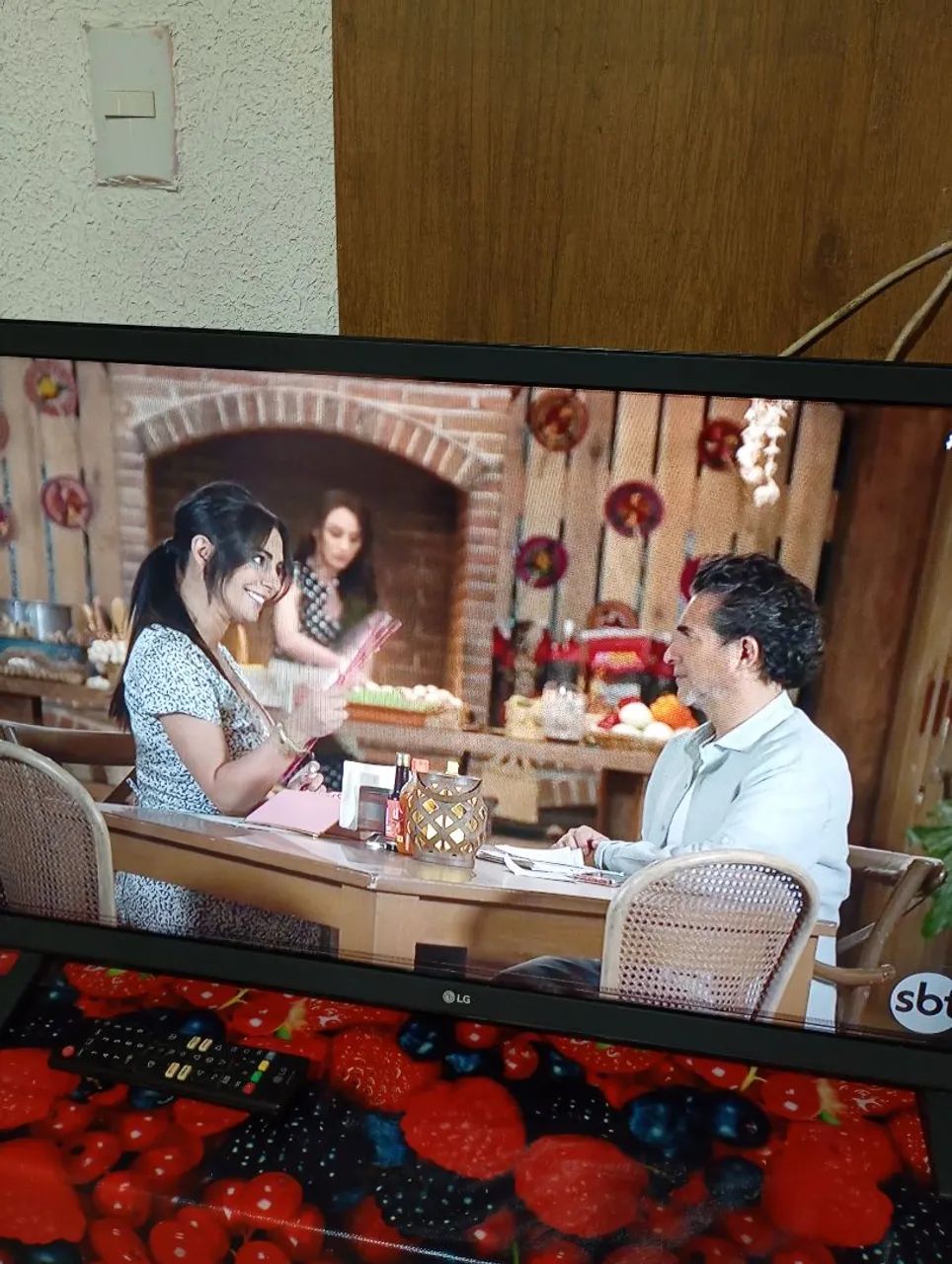Tv LG 32polegadas original c controle remoto