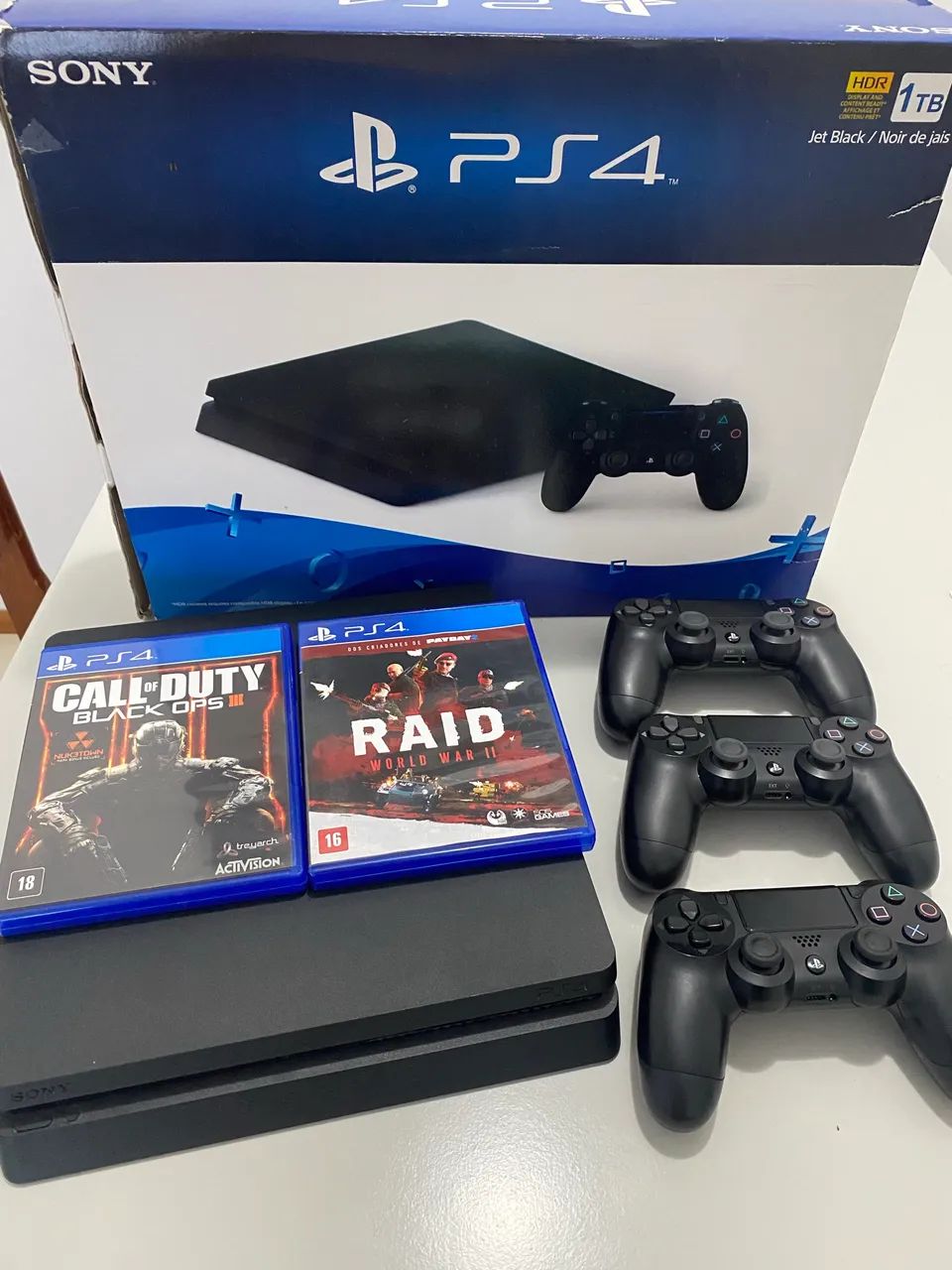 Playstation 4 slim - 1tb