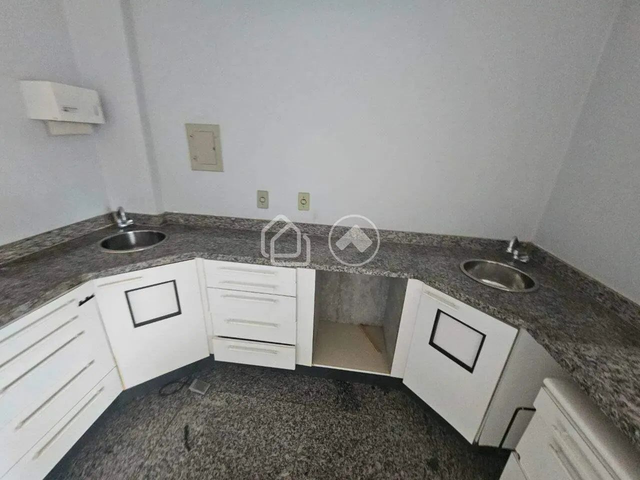 Sala comercial para Venda no Estoril - Foto 2