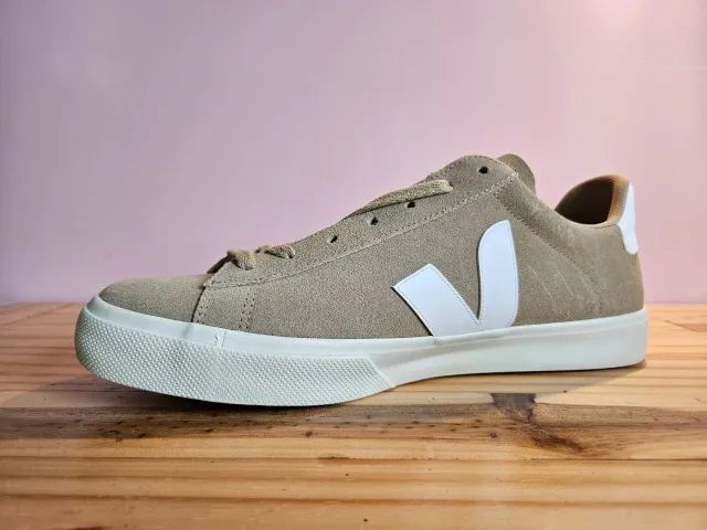 Tênis Vert (Veja) original em couro.