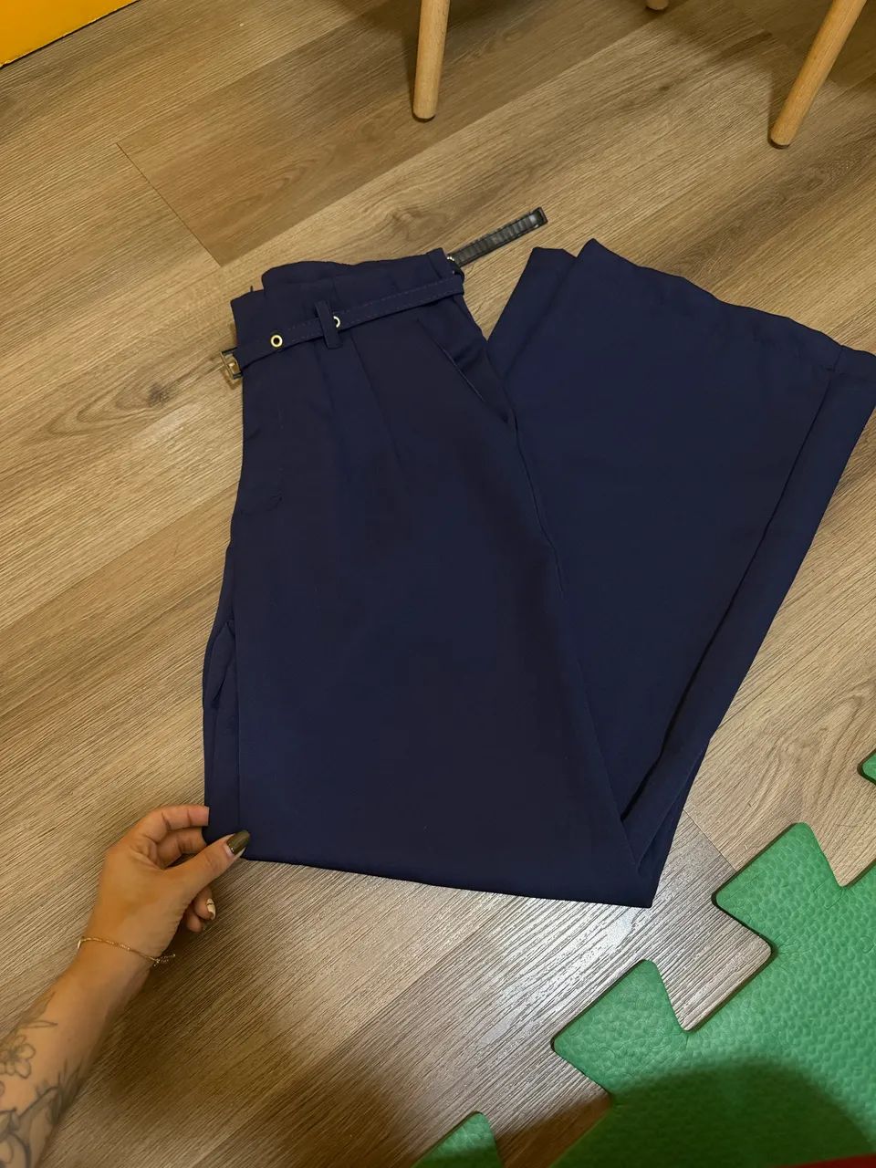 Vendo calça alfaiataria nova
