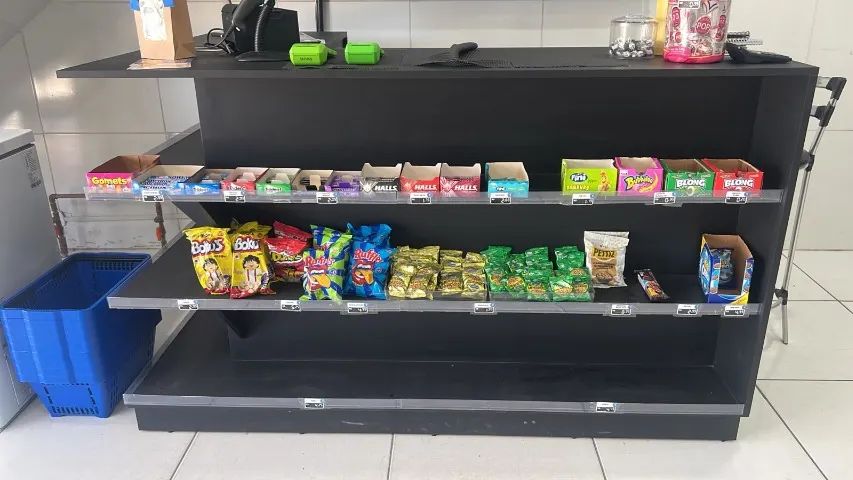 Balcão de vendas para caixa com expositor - Foto 3