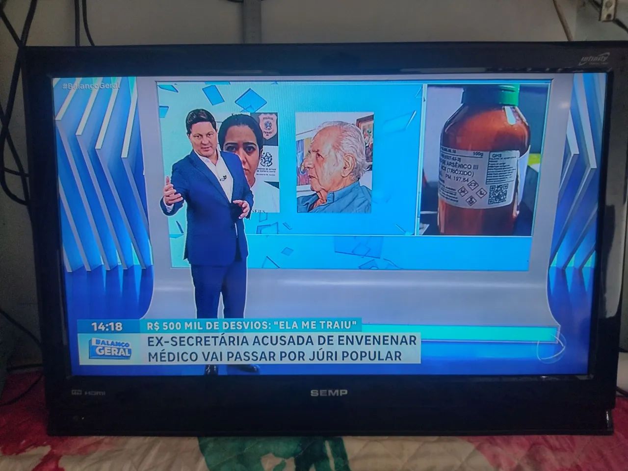 Tv. Semp LCD 32 polegadas não e Smart  - Foto 2