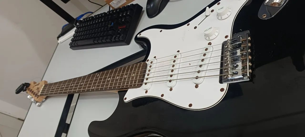 Guitarra stratocaster - Foto 2