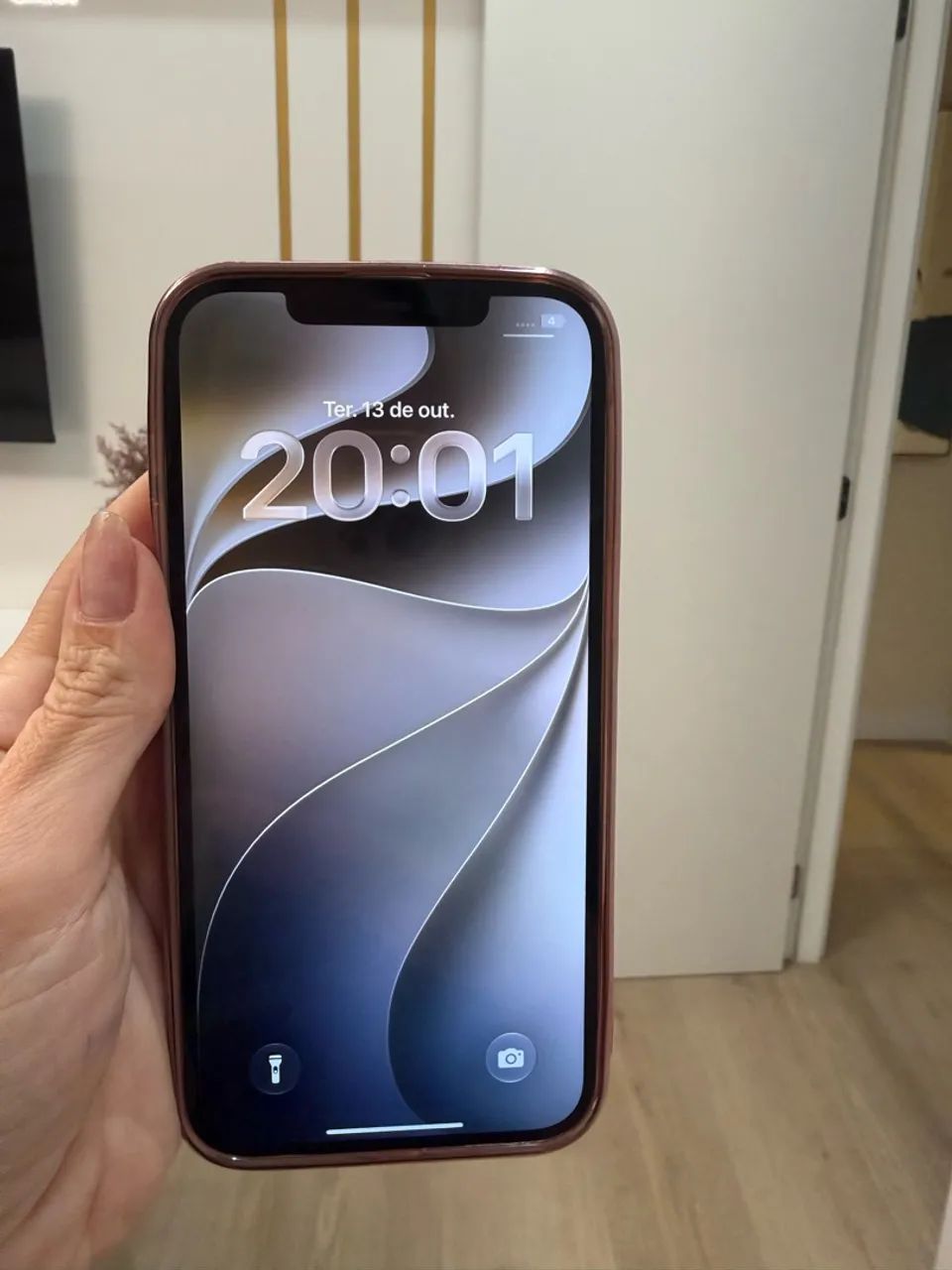 iPhone 12 Pro Max Dourado  - Foto 3