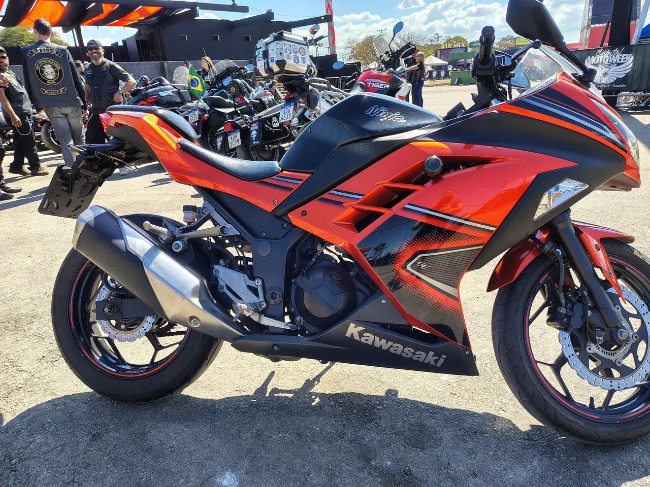 Ninja 300 SE  - Foto 5