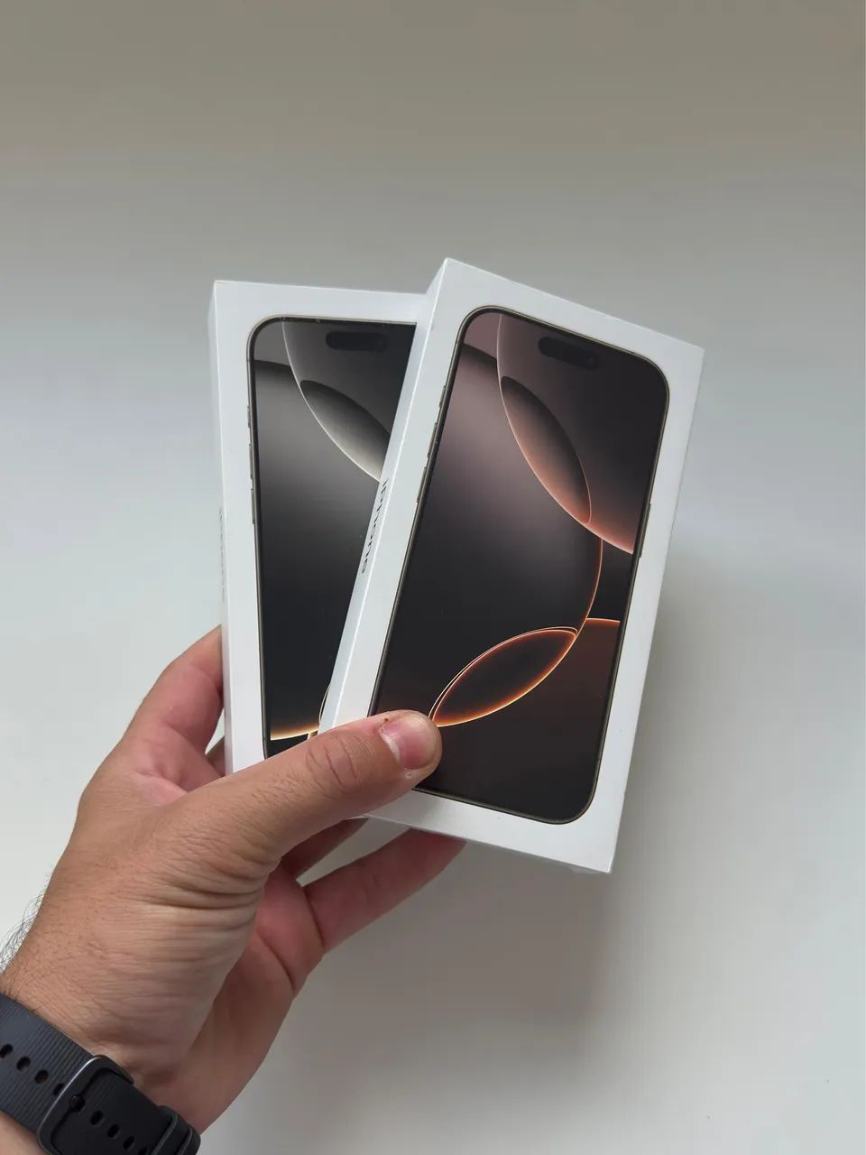 iPhone 16 Pro 128GB - (Lacrado, novo) Capinha + película de brinde 