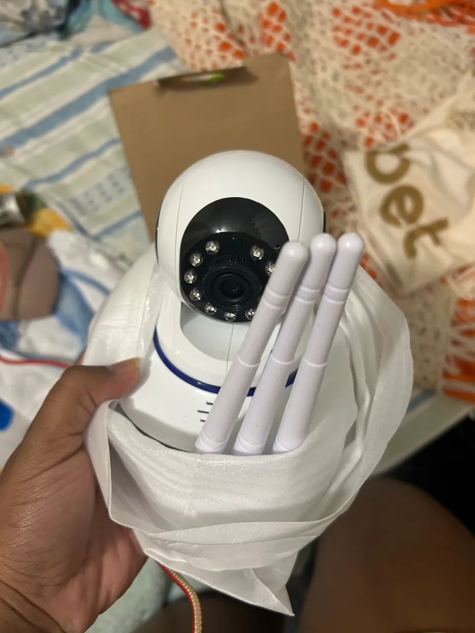 Câmera IP Wi-Fi HD com Áudio e Visão Noturna - Foto 5